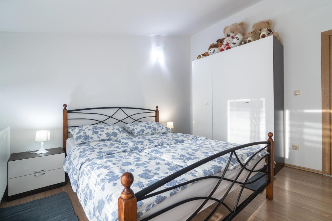 Apartments Lucia Senj Zengg Kültér fotó