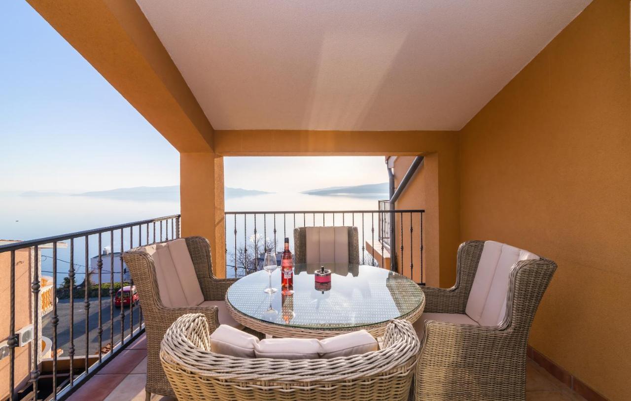 Apartments Lucia Senj Zengg Kültér fotó