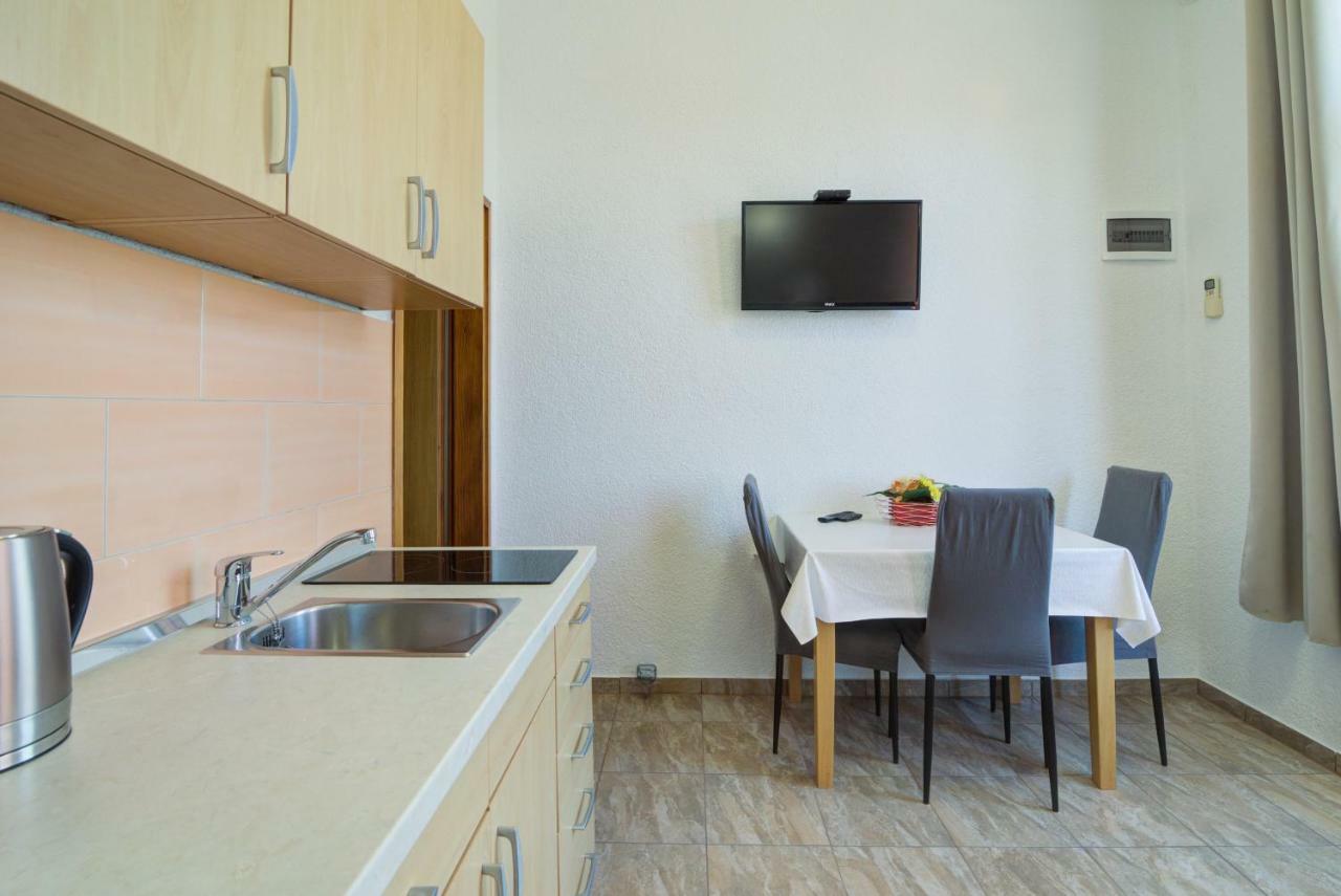 Apartments Lucia Senj Zengg Kültér fotó