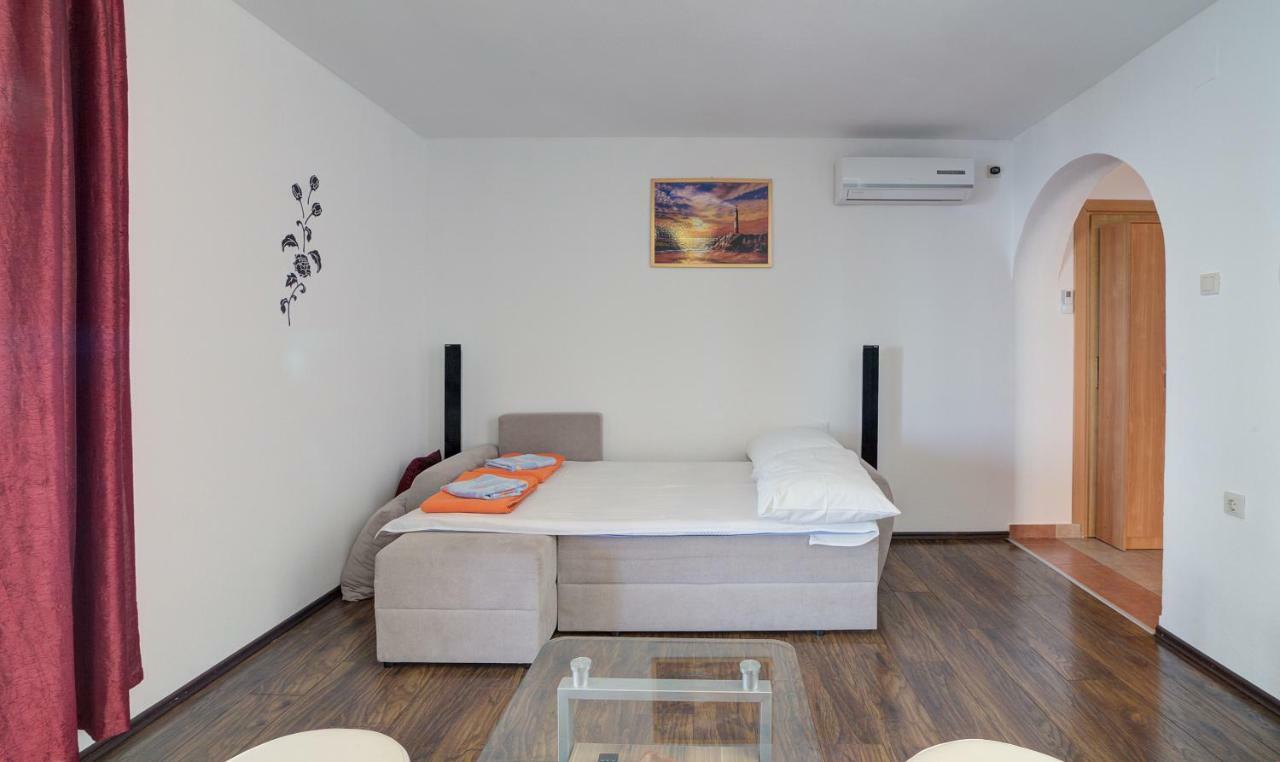 Apartments Lucia Senj Zengg Kültér fotó