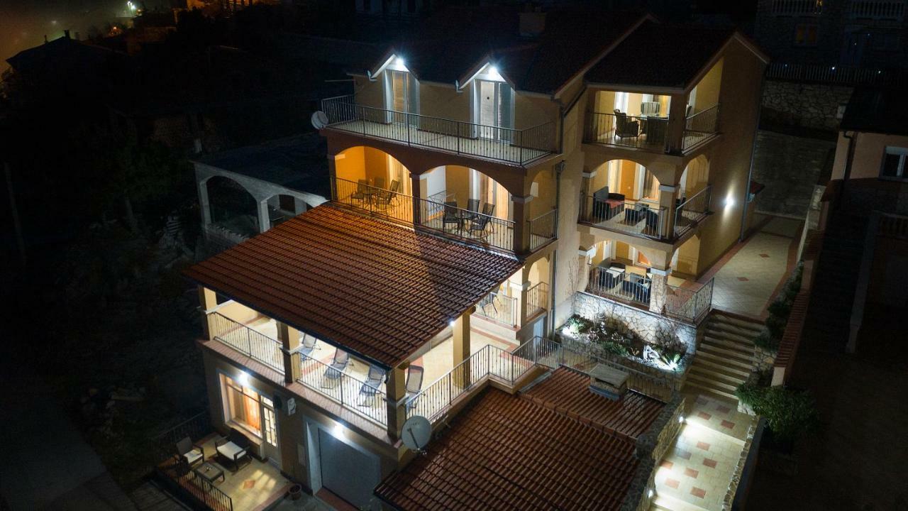 Apartments Lucia Senj Zengg Kültér fotó