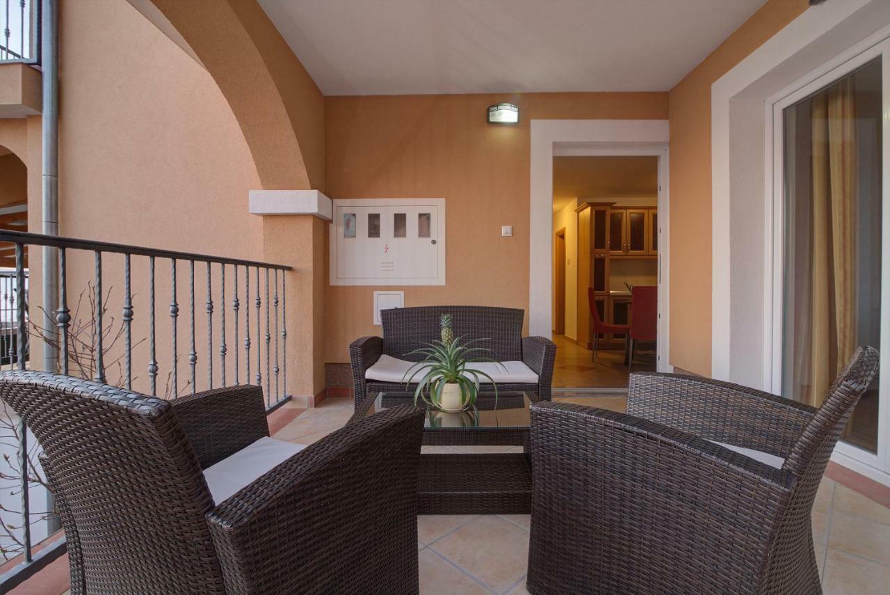 Apartments Lucia Senj Zengg Kültér fotó