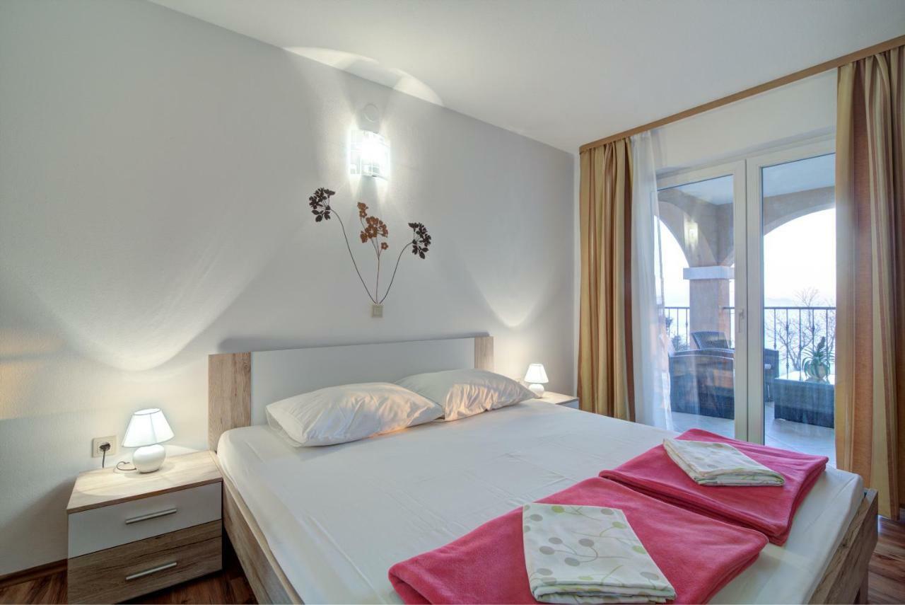 Apartments Lucia Senj Zengg Kültér fotó